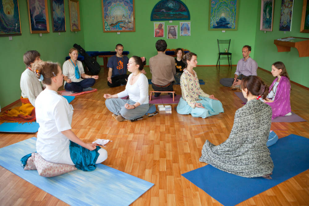OM Chanting group